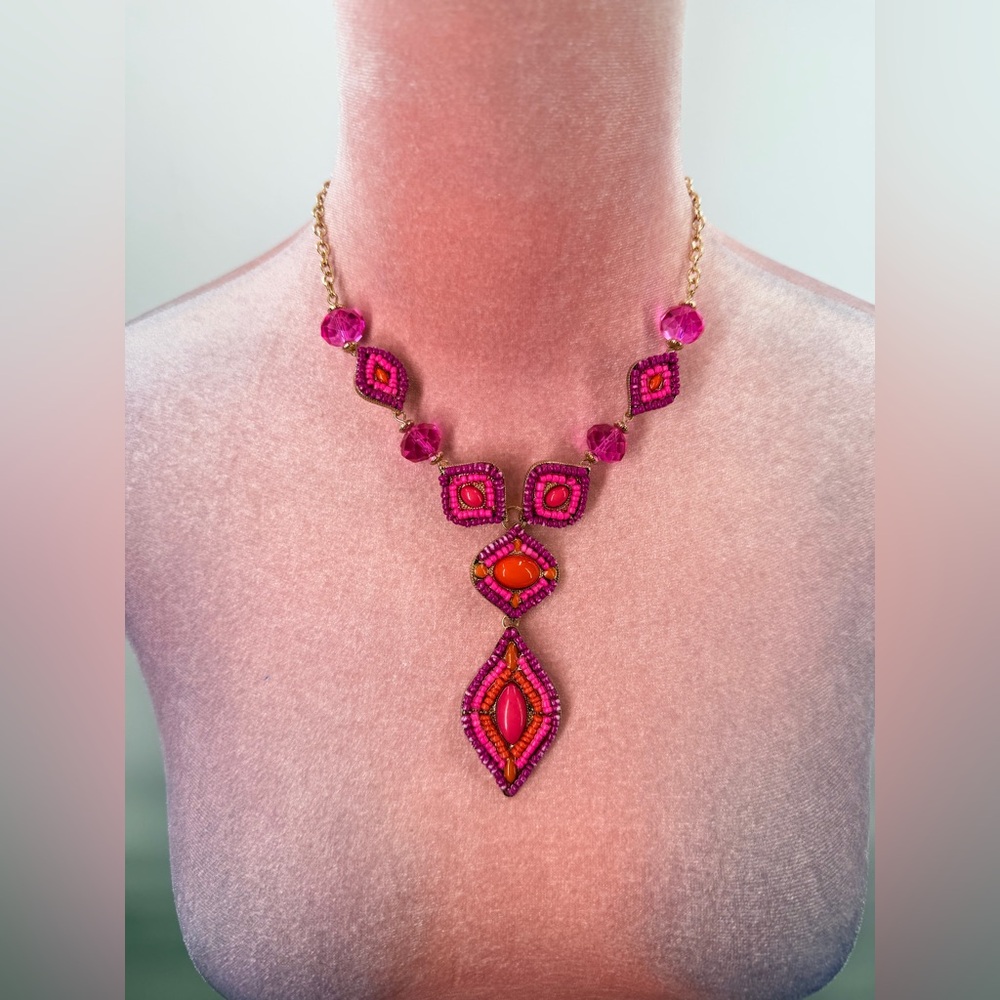 EUC Erica Lyons Cabochon And Bead Statement Necklace - Picture 2 of 7